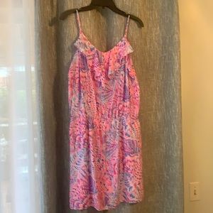 Like new condition Lilly romper.